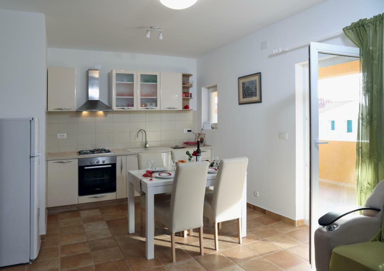 Apartman Zara Razanj Exterior photo